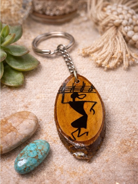 Other - Vintage Wood Art Keychain Southwest Tribal Design Resin Coated Unique